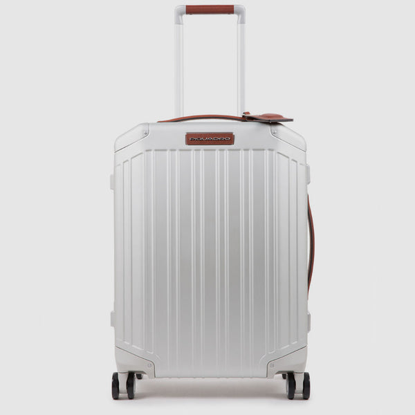 Slim, 4 wheel cabin suitcase