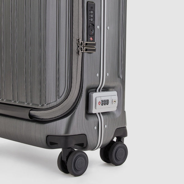 4 wheel cabin suitcase for laptop 17,3"