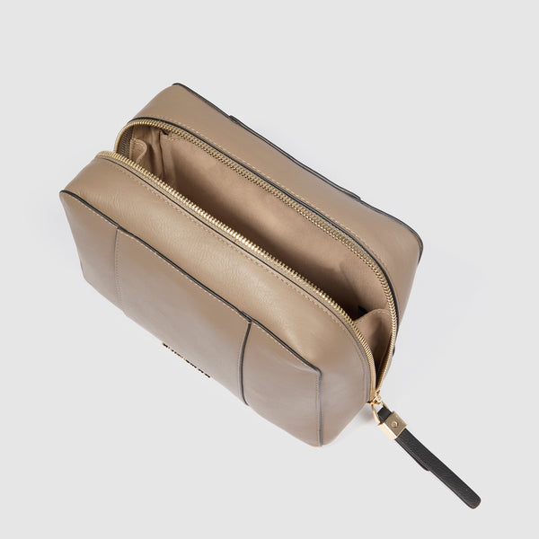 Leather make-up bag