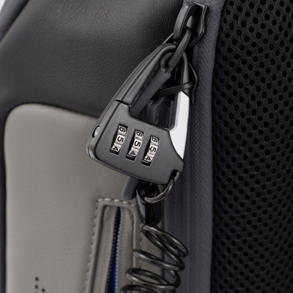 PC and iPad® backpack with anti-theft cable