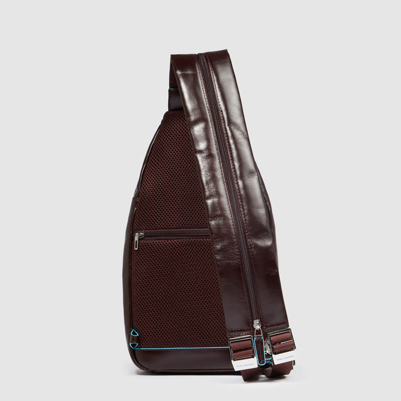 Sling bag im iPad®-Format