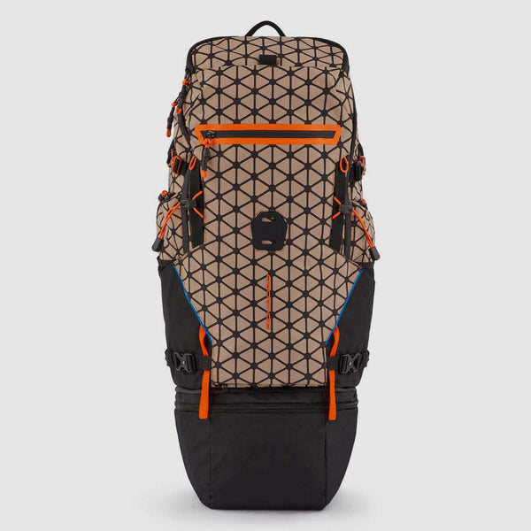 Ski mountaineering and trekking backpack