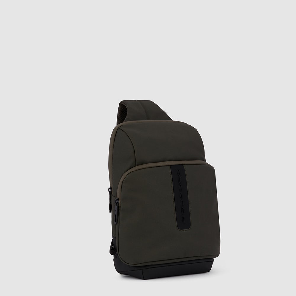 Mono sling outlet bag