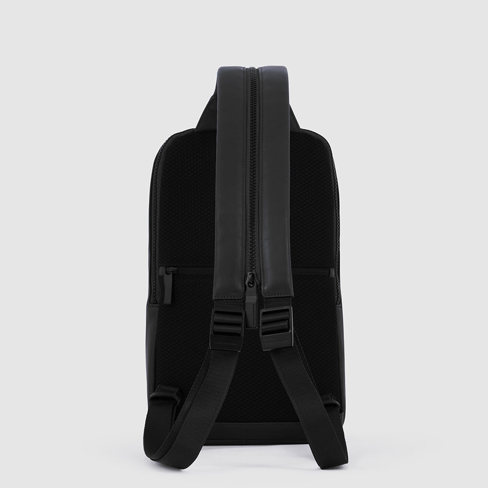 Monosling backpack top