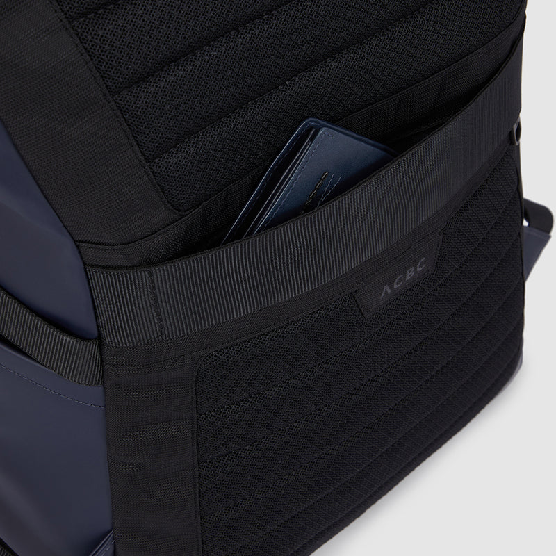 Water resistant roll-top backpack for laptop 15,6"