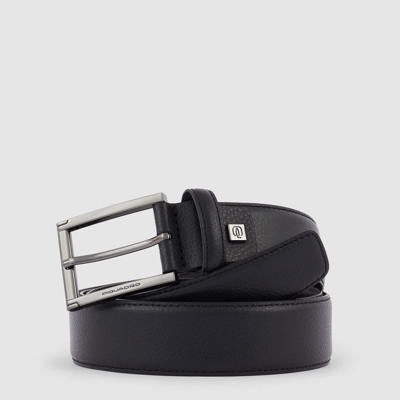 Men’s belt with prong buckle