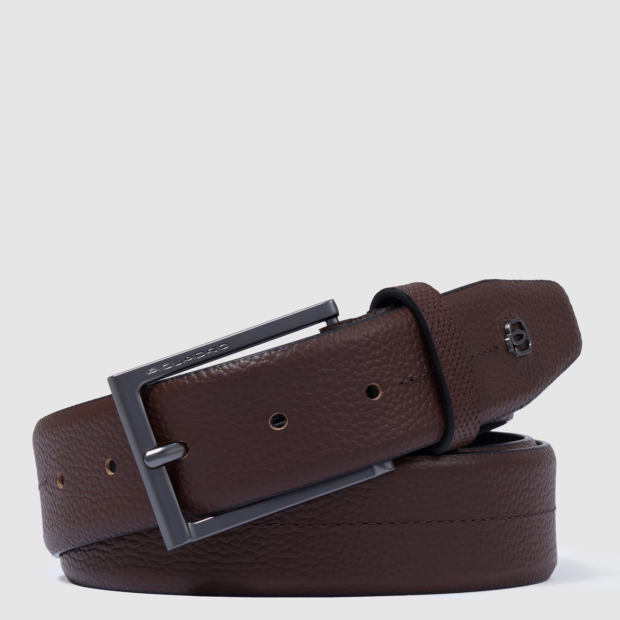 Men's leather belt with prong buckle