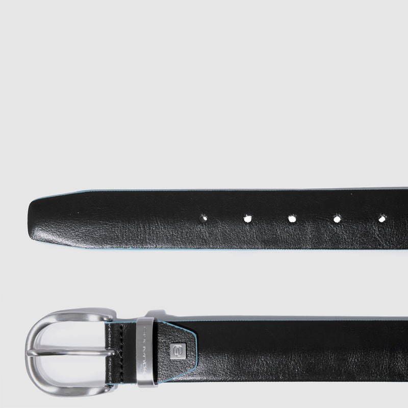 Men’s leather belt with prong buckle