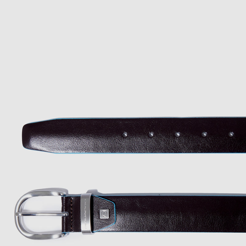 Men’s leather belt with prong buckle