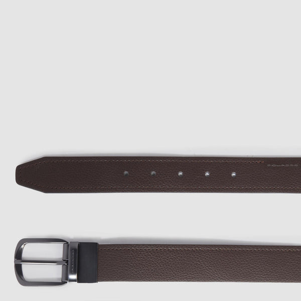 Men’s leather belt with prong buckle