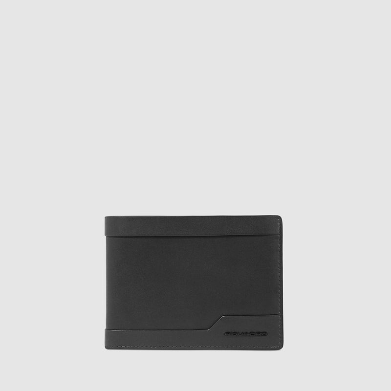 Men’s wallet with coin pocket