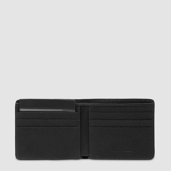 Men’s wallet with removable document facility