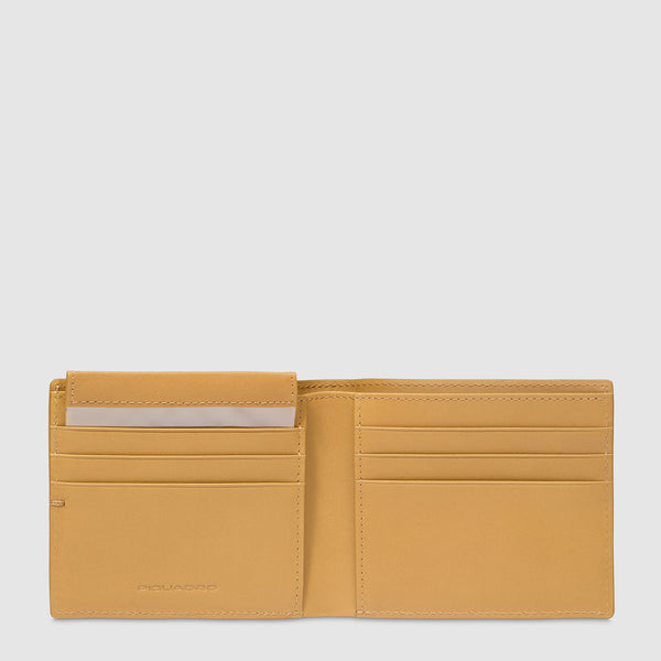 Men’s wallet with removable document facility