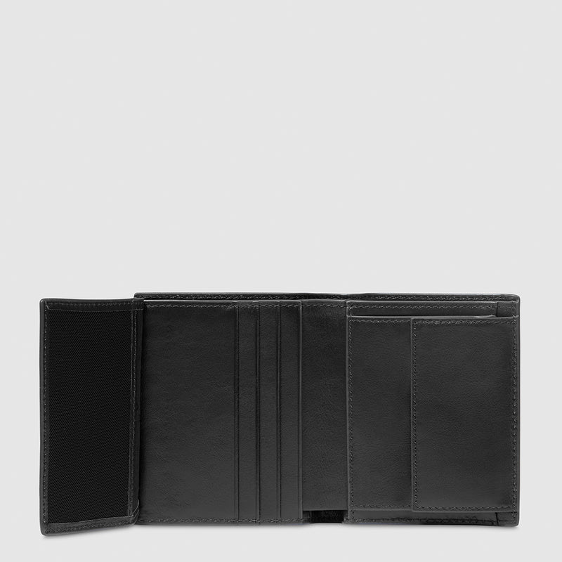 Vertical men’s wallet with coin pocket