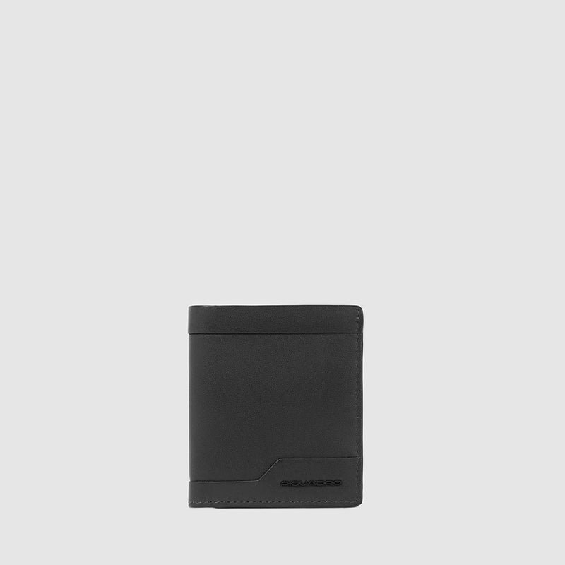 Vertical men’s wallet with coin pocket