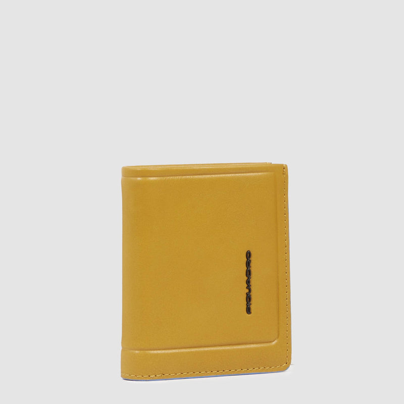 Vertical men’s wallet with coin pocket