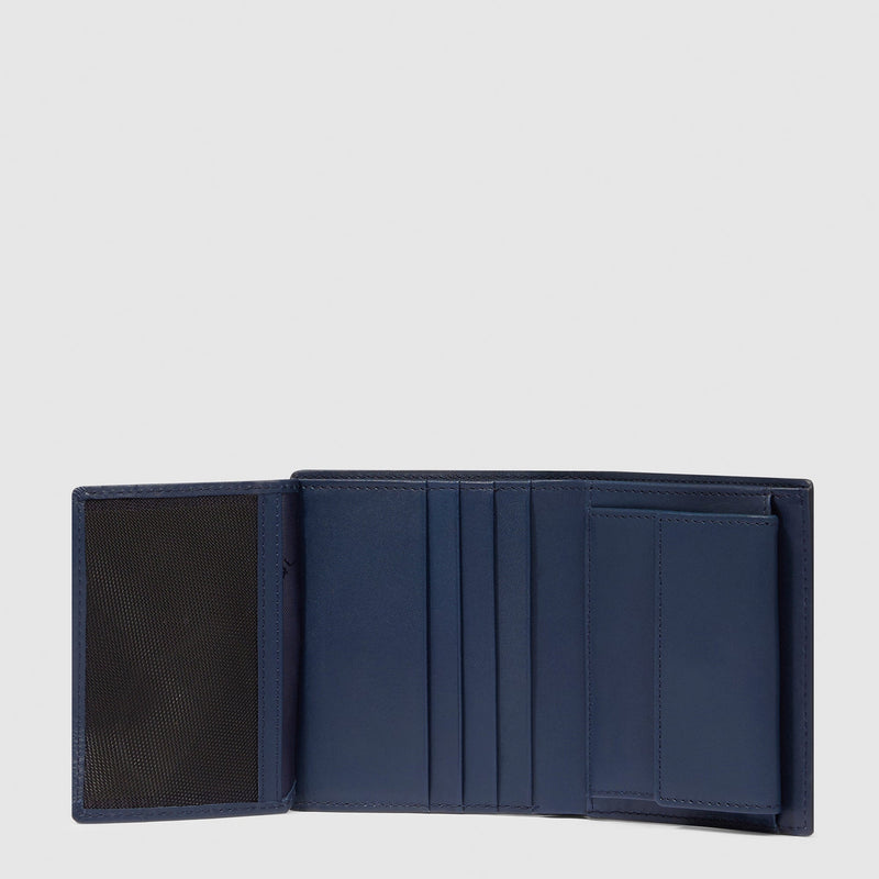 Vertical men’s wallet with coin pocket