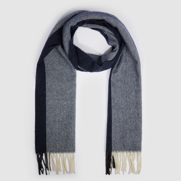 Men's scarf in wool blend with fringes