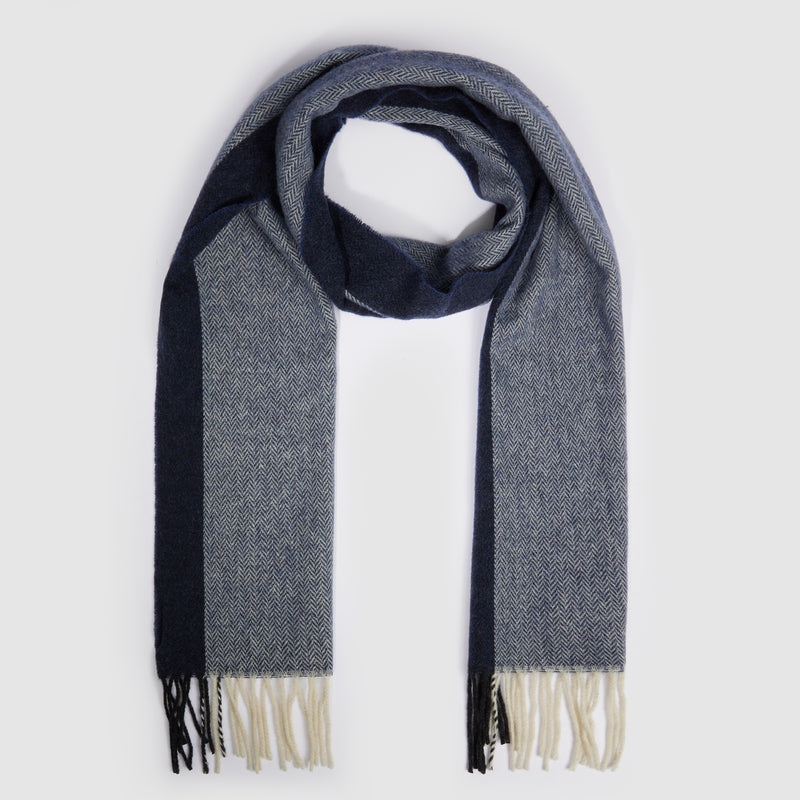 Men's scarf in wool blend with fringes